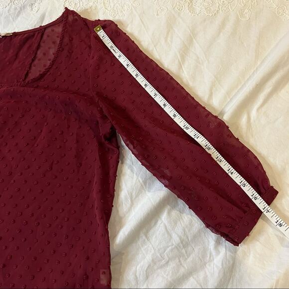 UO pins & needles swiss dot 3/4 sleeve sheer split back blouse maroon size M - Picture 7 of 9